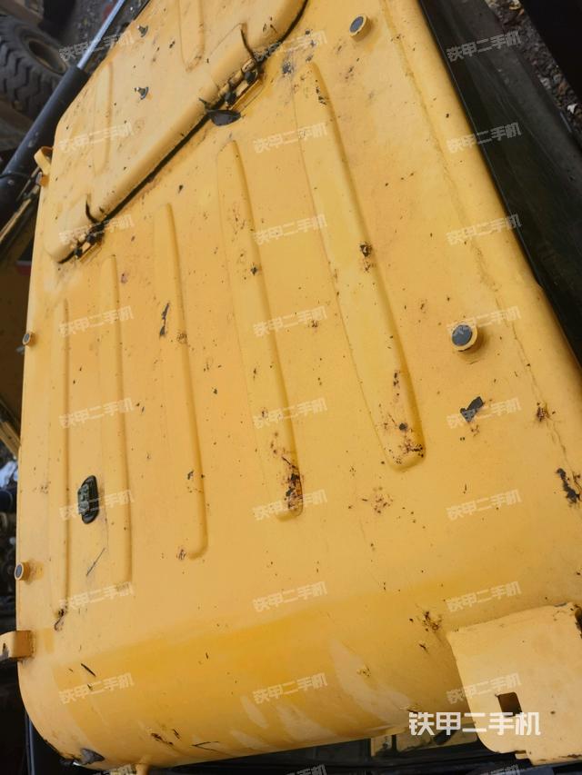 駕駛室頂部俯視（上車部件）