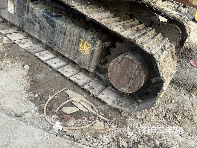 右導(dǎo)向輪（行走機(jī)構(gòu)）