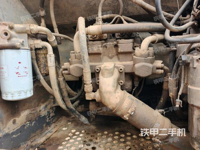 液壓泵斜45?左(大件艙室) 液壓泵斜45?左(大件艙室)