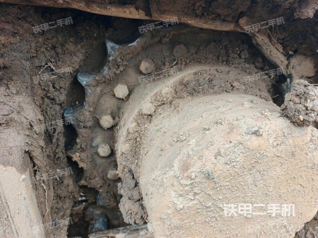左驅(qū)動(dòng)輪(行走機(jī)構(gòu)) 左驅(qū)動(dòng)輪(行走機(jī)構(gòu))