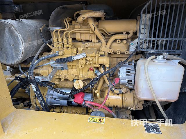 發(fā)動機整體俯視（整機外觀）