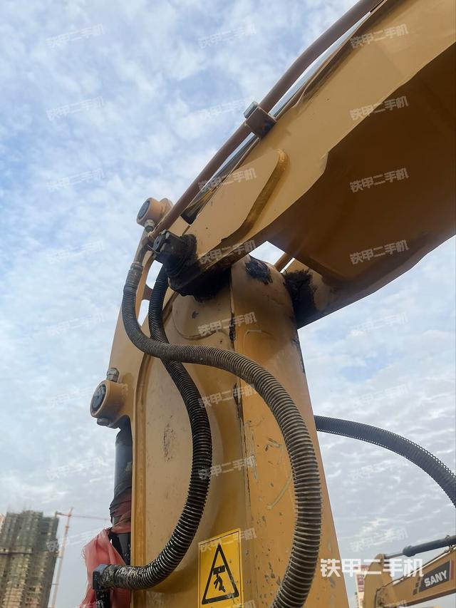 大臂整體?右側(cè)（工作和回轉(zhuǎn)裝置）