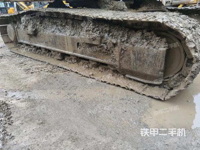 左側(cè)履帶整體?（行走機(jī)構(gòu)）