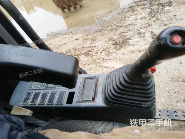 座椅左側(cè)控制臺(tái)/音響/含左手柄（駕駛室部分）