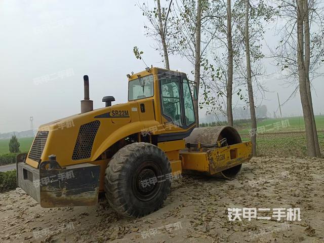 整機(jī)右后45°(設(shè)備外觀及核心部件) 整機(jī)右后45°(設(shè)備外觀及核心部件)