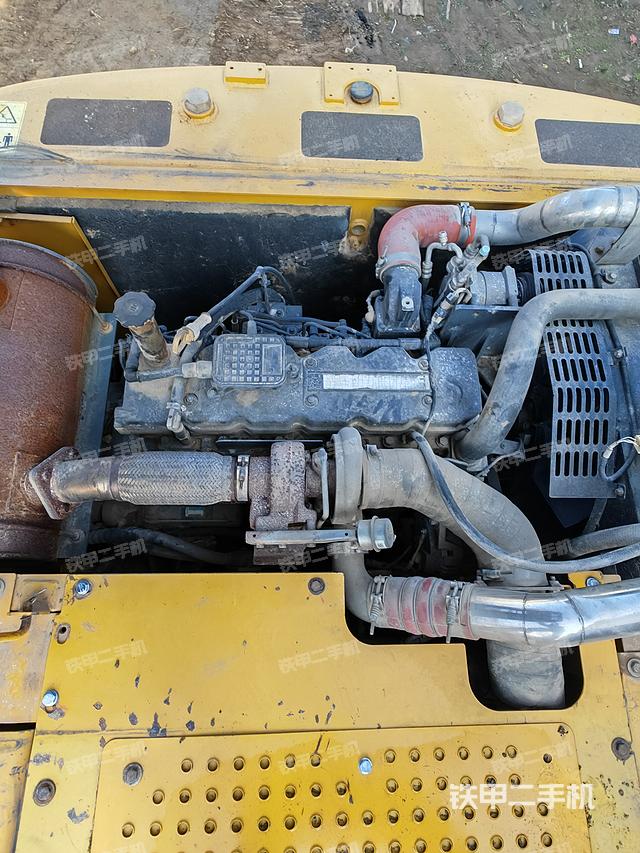 發(fā)動機(jī)整體俯視（整機(jī)外觀）