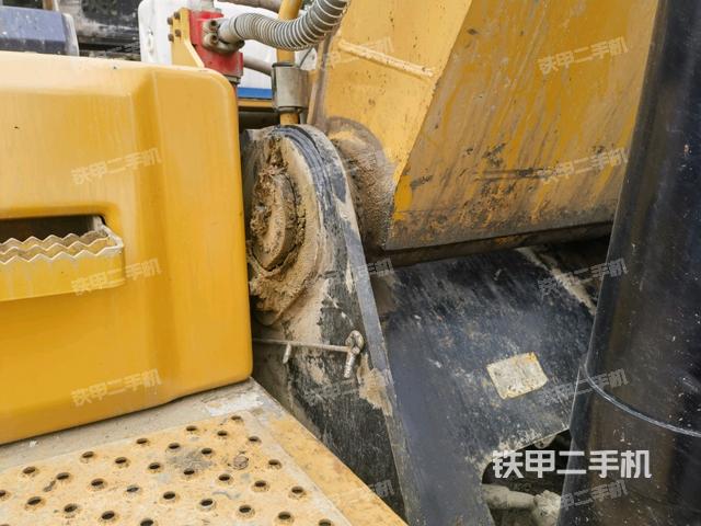 大臂根部?斜視(工作和回轉(zhuǎn)裝置) 大臂根部?斜視(工作和回轉(zhuǎn)裝置)