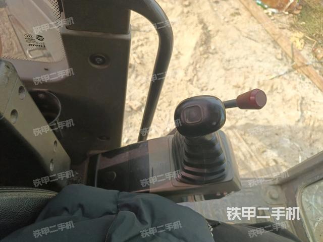 座椅左側(cè)控制臺(tái)/音響/含左手柄（駕駛室部分）