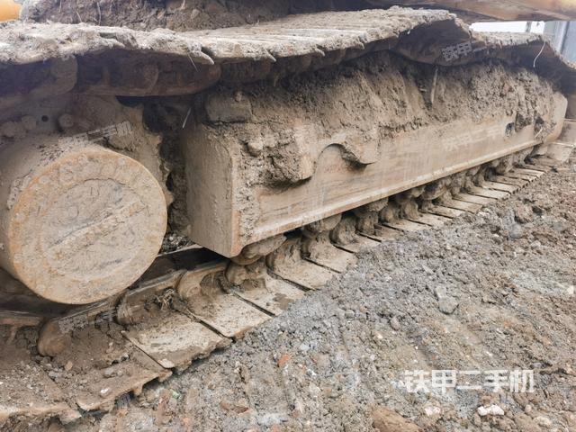 左側(cè)履帶整體?（行走機(jī)構(gòu)）