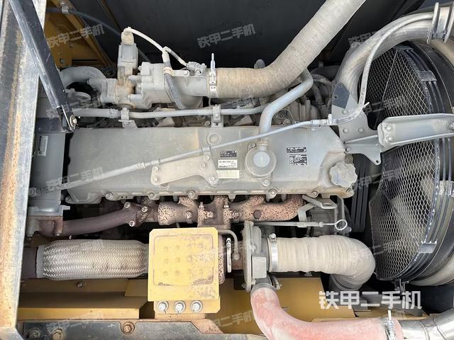 發(fā)動機整體俯視(整機外觀) 發(fā)動機整體俯視(整機外觀)