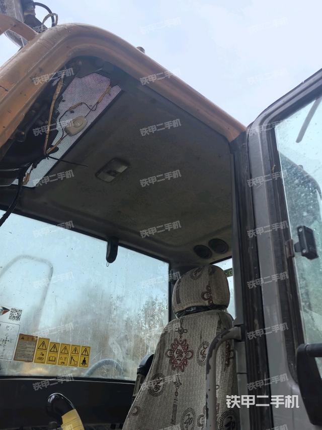 頂棚整體(駕駛室部分) 頂棚整體(駕駛室部分)