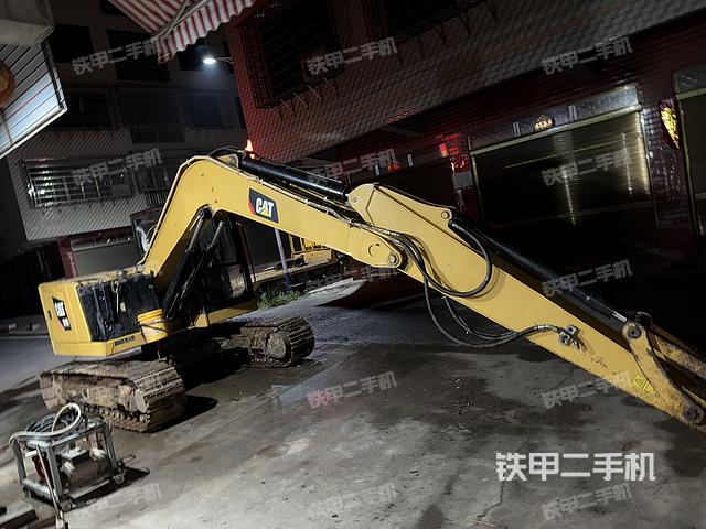 單側(cè)履帶整體（整機外觀）