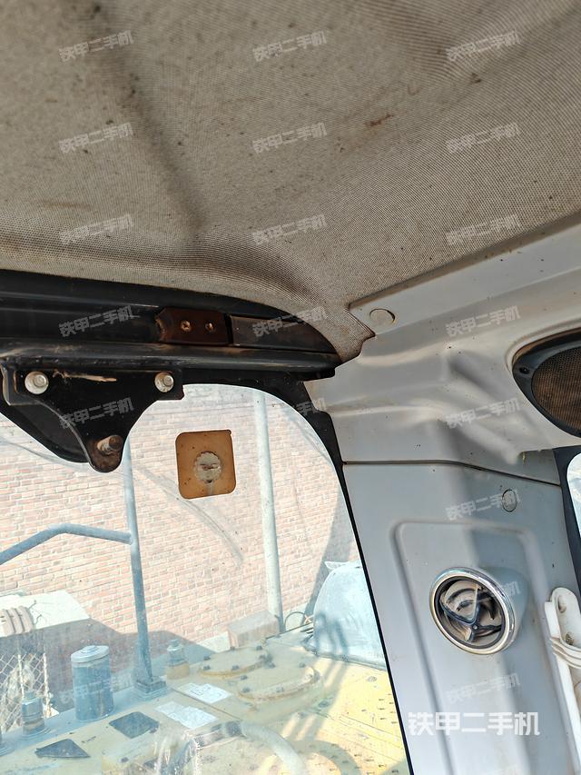 駕駛室整體（整機(jī)外觀）