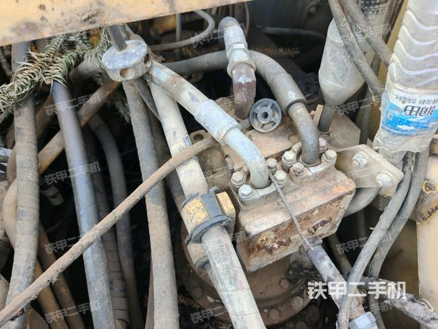 回轉(zhuǎn)馬達（上車部件）