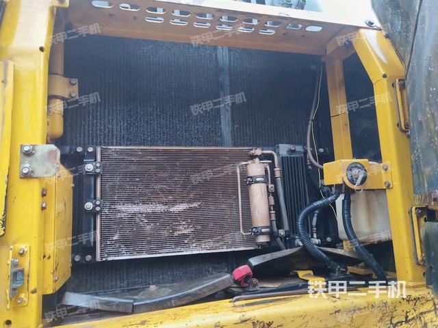 散熱器正面（大件艙室）