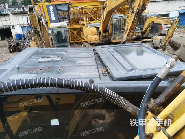 駕駛室頂部俯視（上車部件）