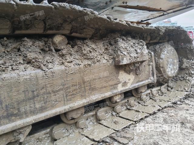 右驅(qū)動(dòng)輪（行走機(jī)構(gòu)）