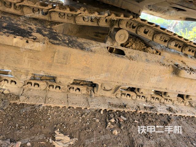 右側(cè)履帶整體（行走機(jī)構(gòu)）