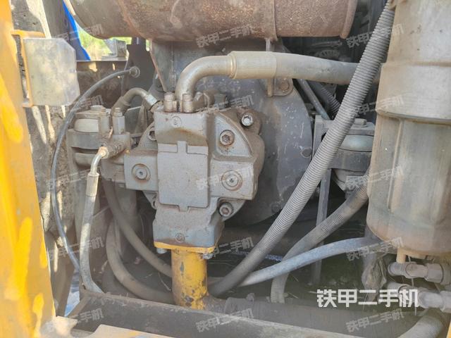 電瓶（大件艙室）