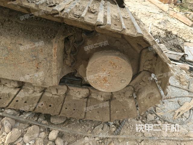 右驅(qū)動(dòng)輪（行走機(jī)構(gòu)）