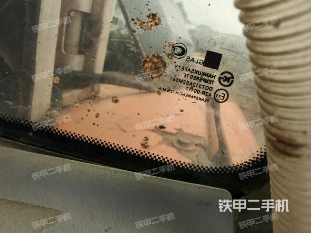 后窗玻璃角標(biāo)(駕駛室部分) 后窗玻璃角標(biāo)(駕駛室部分)