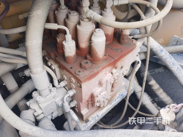 分配閥(上車(chē)部件) 分配閥(上車(chē)部件)