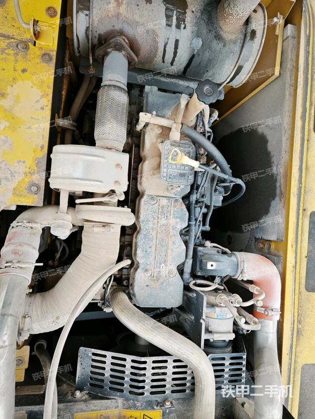 氣門室蓋螺絲特寫（上車部件）