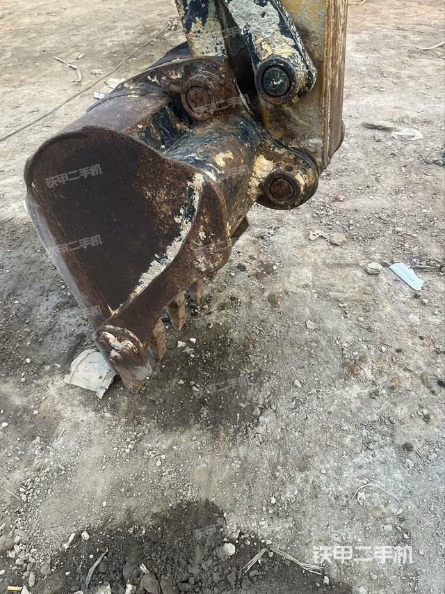 鏟斗右后整體（工作和回轉(zhuǎn)裝置）