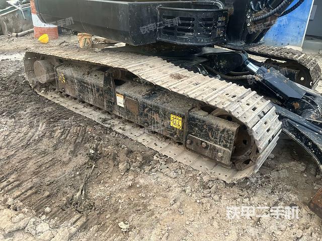 右側(cè)行走馬達(dá)蓋板（行走機(jī)構(gòu)）