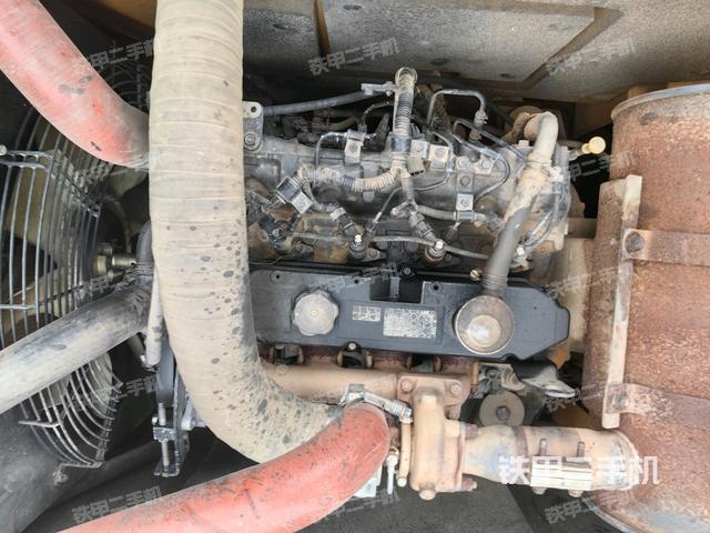 發(fā)動(dòng)機(jī)室（上車部件）