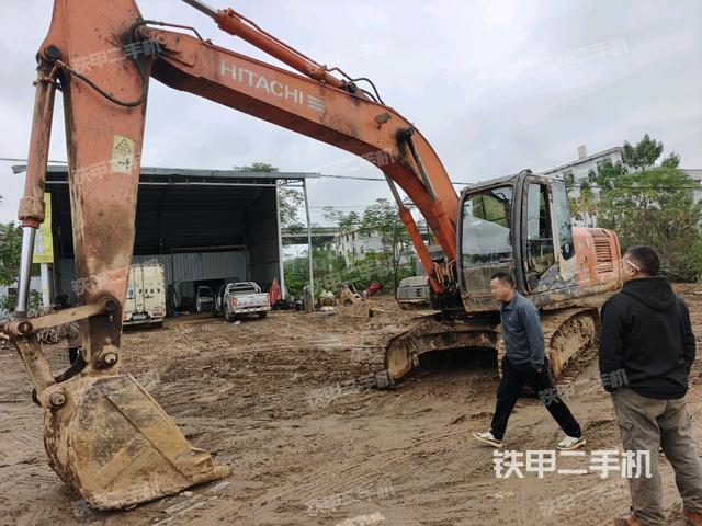 右前45(整機(jī)外觀) 右前45(整機(jī)外觀)