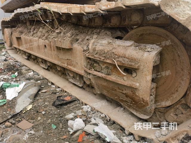 右側(cè)履帶整體(行走機(jī)構(gòu)) 右側(cè)履帶整體(行走機(jī)構(gòu))
