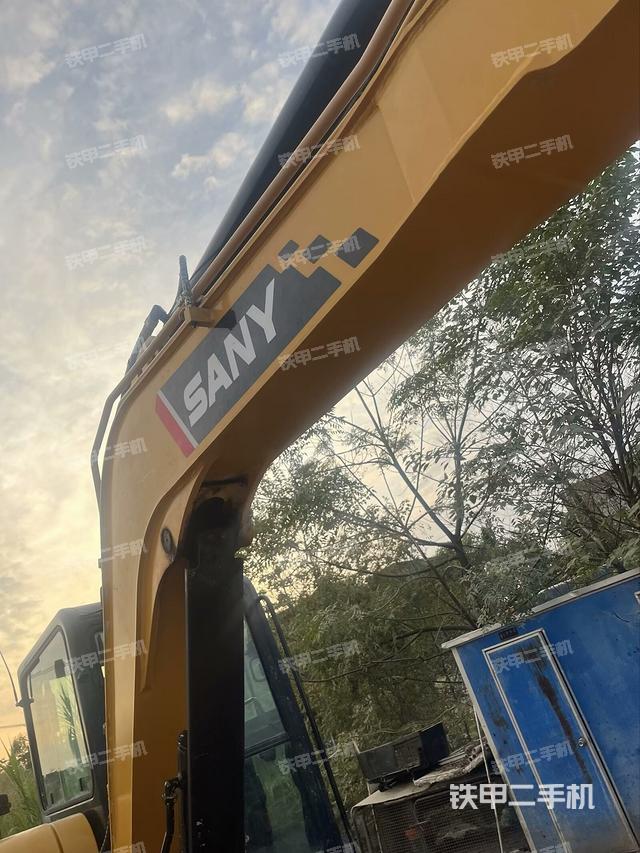 小臂整體右前（工作和回轉(zhuǎn)裝置）