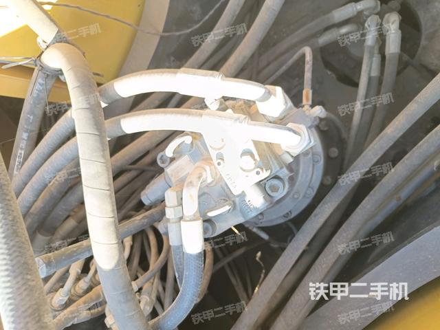 回轉(zhuǎn)馬達(dá)（上車部件）