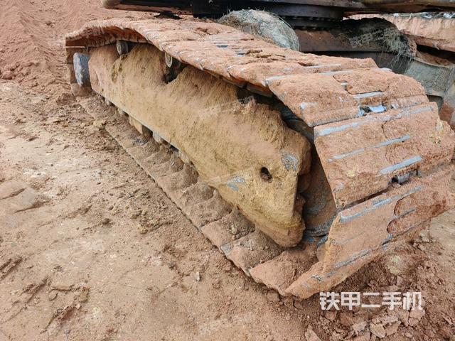 左側(cè)履帶整體?（行走機構(gòu)）