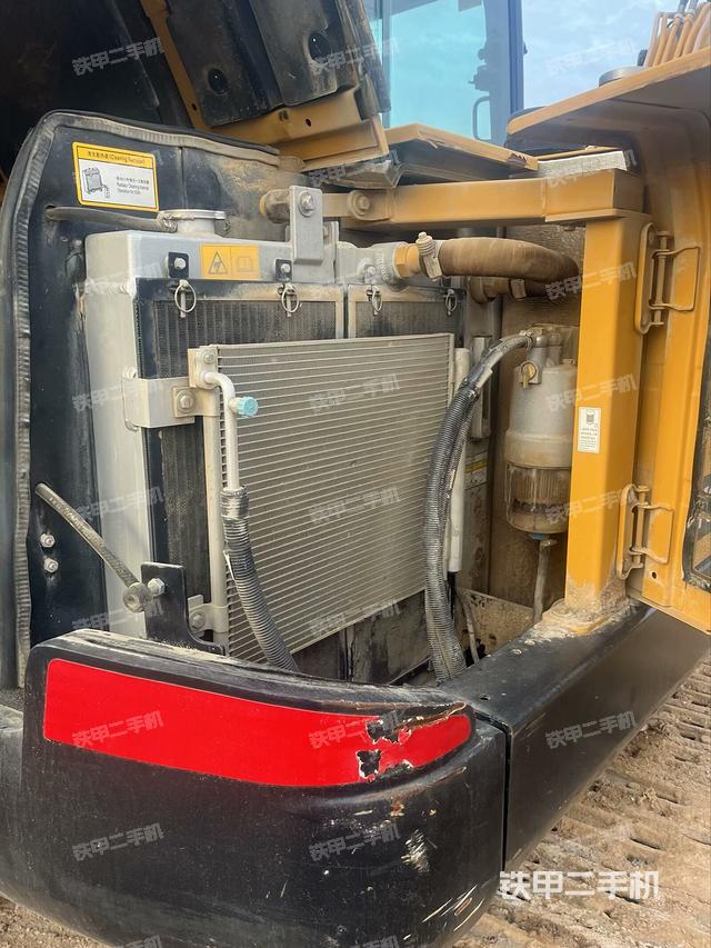 電瓶（大件艙室）