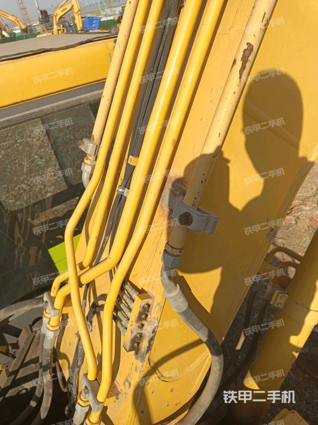 大臂背部俯視（工作和回轉(zhuǎn)裝置）