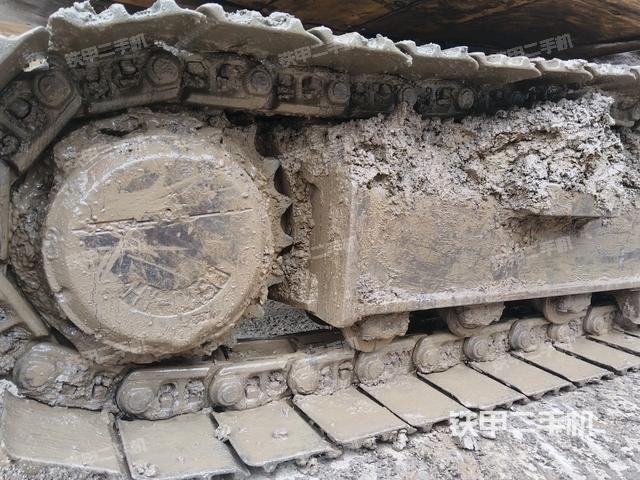 左驅(qū)動(dòng)輪（行走機(jī)構(gòu)）