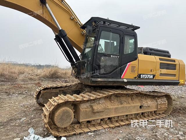 駕駛室整體(整機外觀) 駕駛室整體(整機外觀)