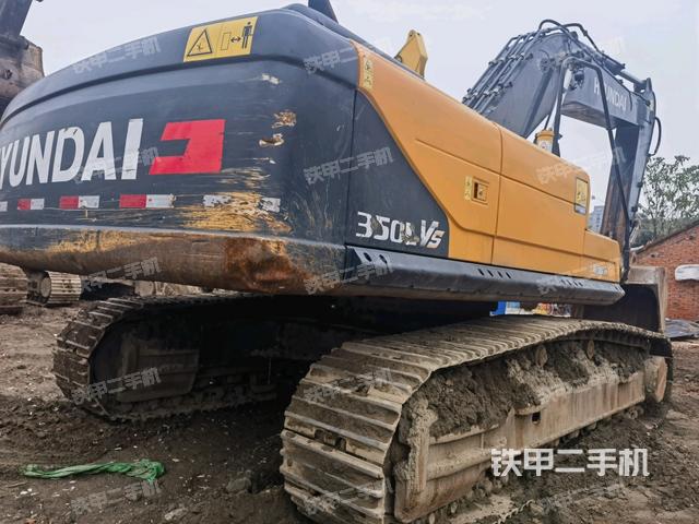 右后45(整機(jī)外觀) 右后45(整機(jī)外觀)