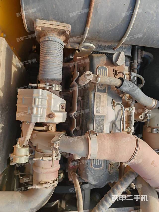 發(fā)動(dòng)機(jī)整體俯視(整機(jī)外觀) 發(fā)動(dòng)機(jī)整體俯視(整機(jī)外觀)