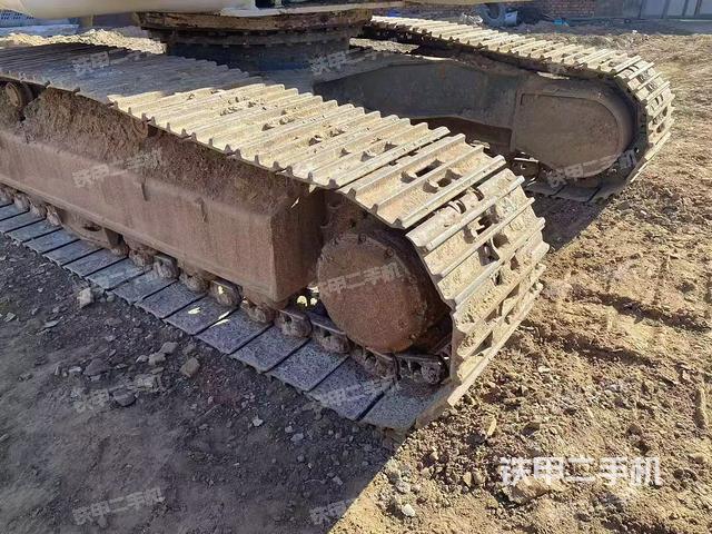 單側(cè)履帶整體（整機(jī)外觀）