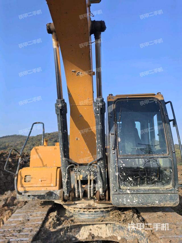 大臂油缸整體?豎拍（工作和回轉裝置）