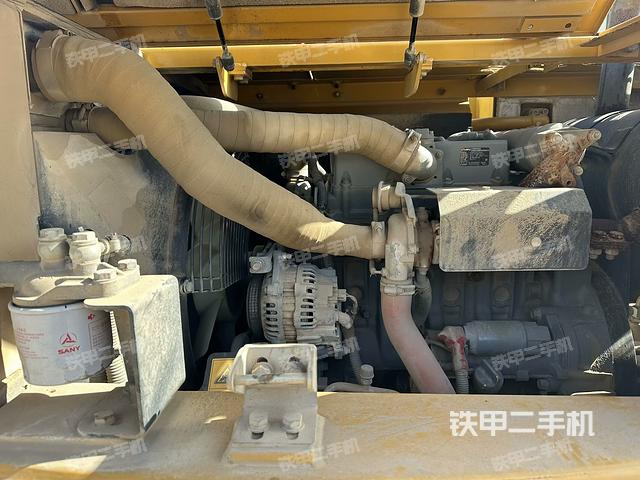 發(fā)動(dòng)機(jī)整體俯視(整機(jī)外觀) 發(fā)動(dòng)機(jī)整體俯視(整機(jī)外觀)