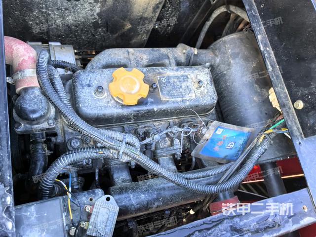 發(fā)動機室(上車部件) 發(fā)動機室(上車部件)