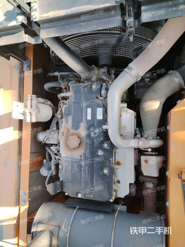 發(fā)動(dòng)機(jī)室（上車部件）