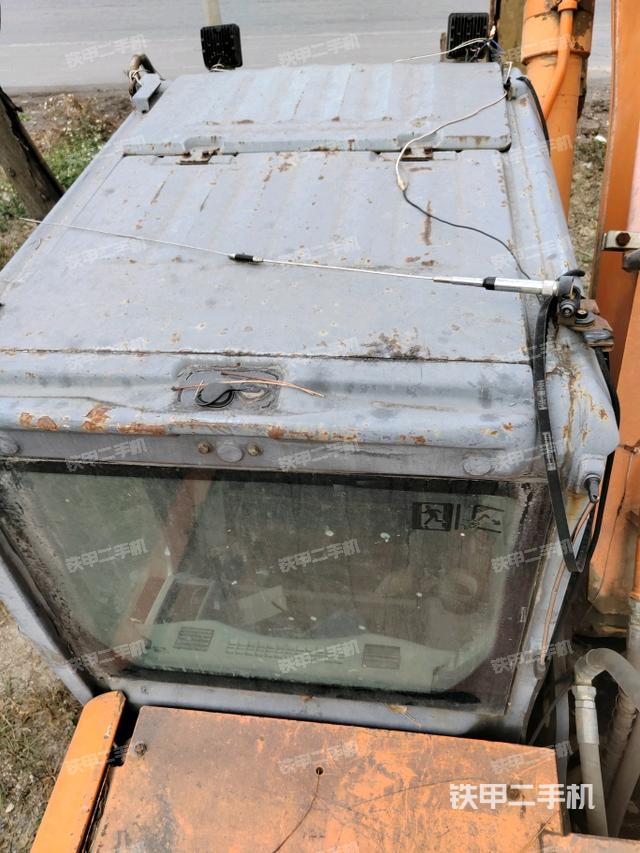 駕駛室頂部俯視（上車部件）