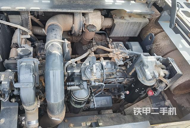 發(fā)動機整體俯視(整機外觀) 發(fā)動機整體俯視(整機外觀)