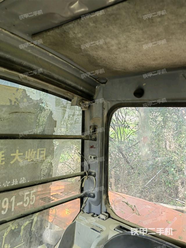 后窗玻璃角標(biāo)（駕駛室部分）