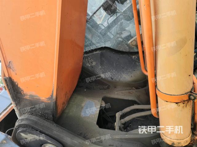 大臂根部?斜視（工作和回轉(zhuǎn)裝置）